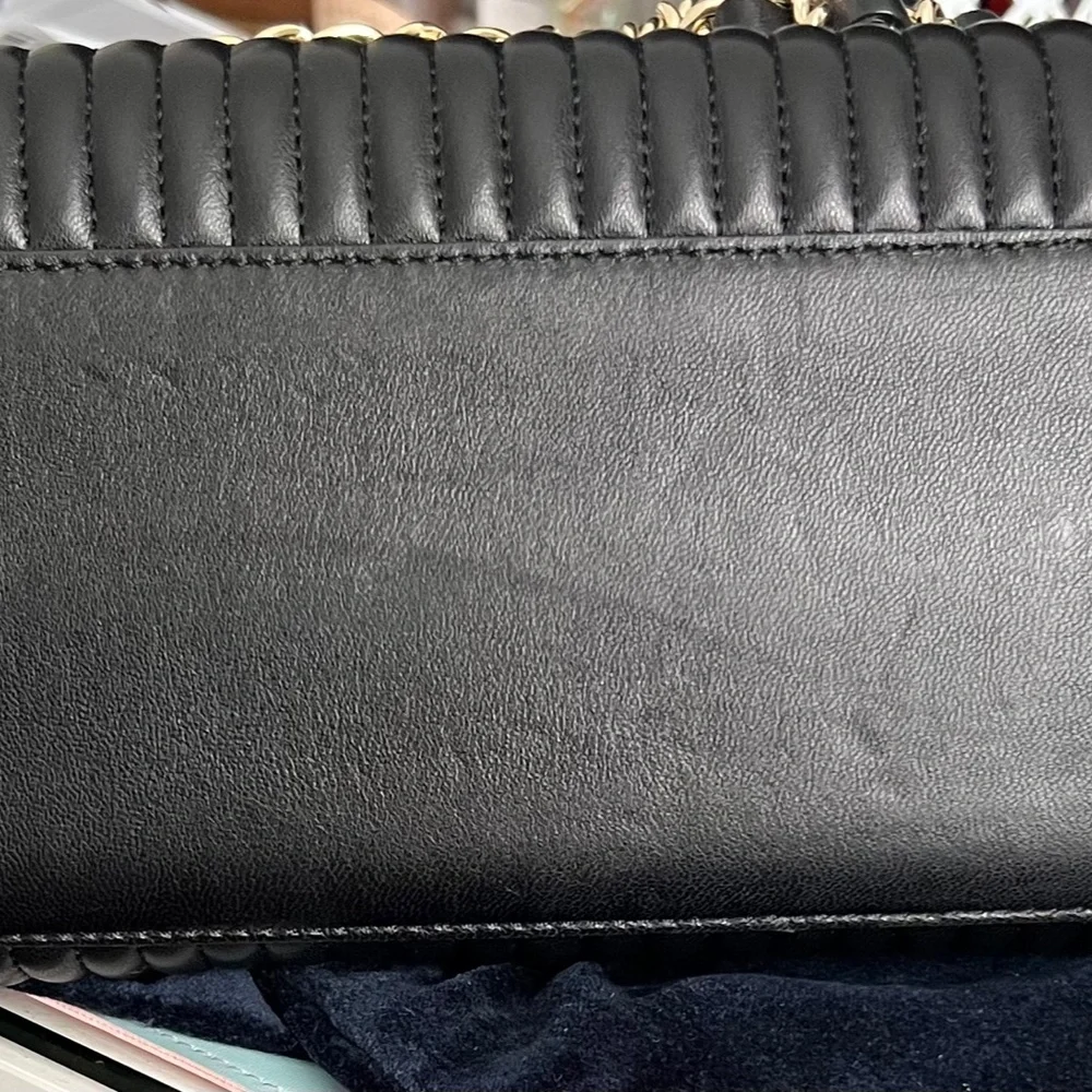 Henri Bendel Quilted tote bag- Great condition - Picture 5 of 11